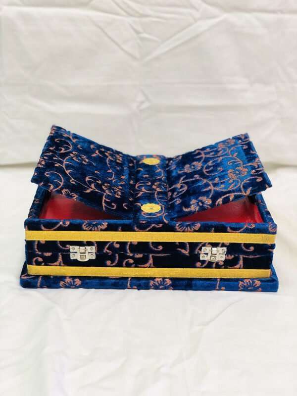 Velvet Qur'an box