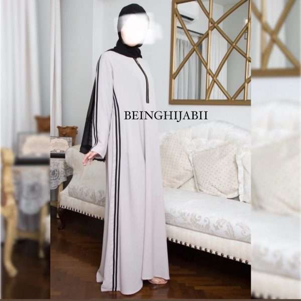 Sporty white abaya - Image 3