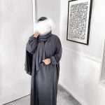 Classic abaya