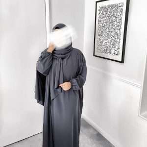 Classic abaya