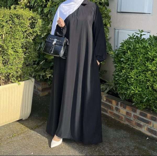 Collared abaya