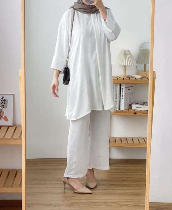 Modest co-ord
