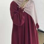 Pleated abaya